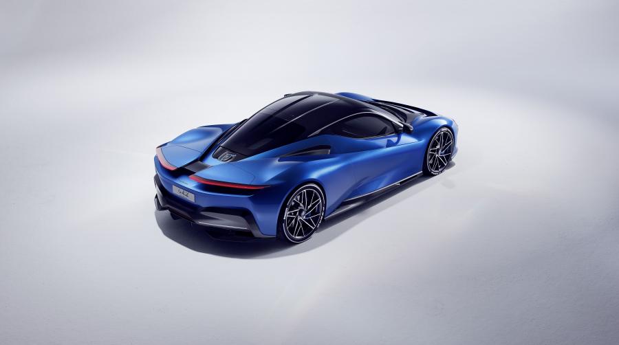  Pininfarina Battista Iconica 2019 года  (фото 2 из 25)
